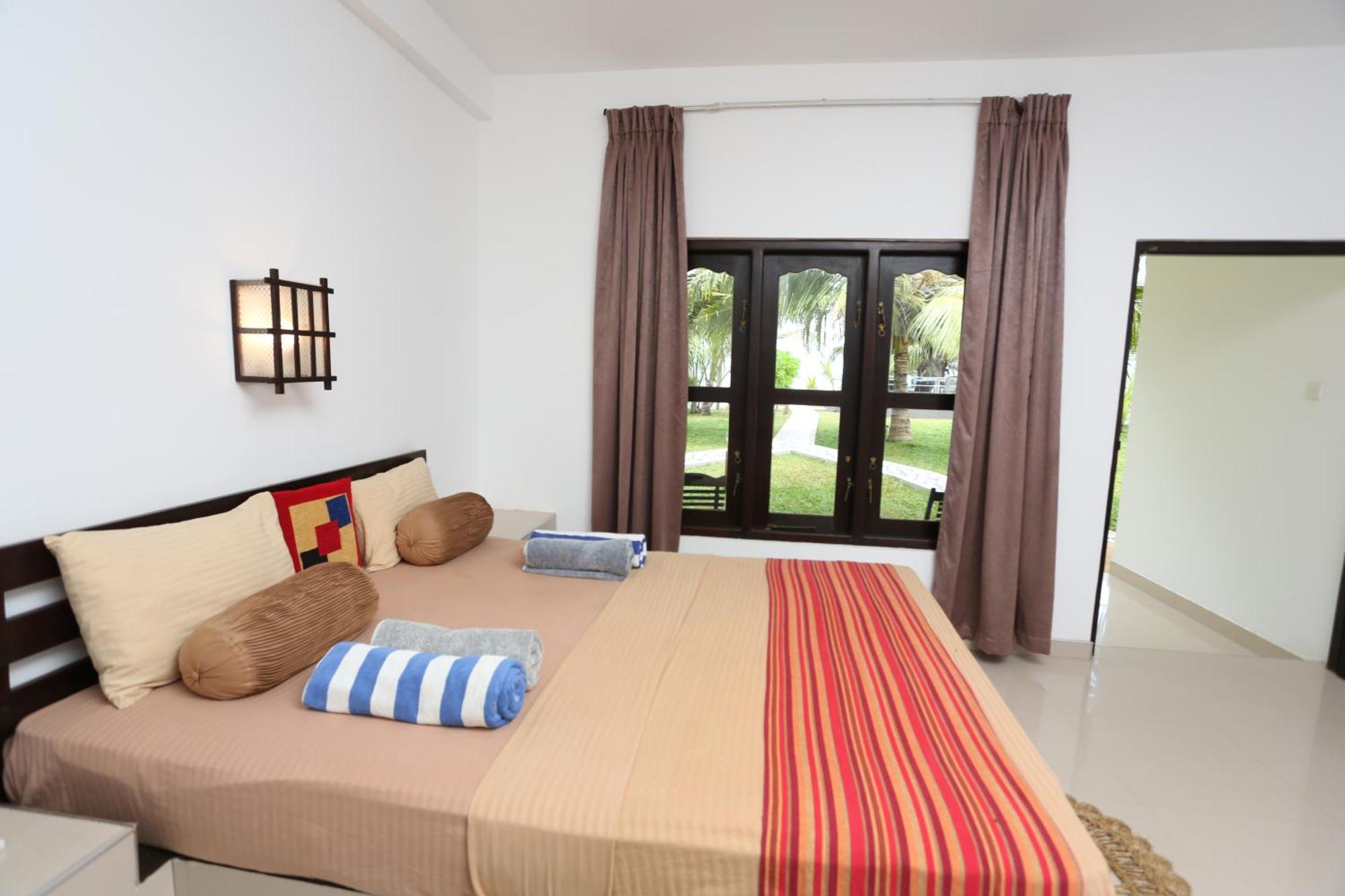 Blue Ocean Resort Netolpitiya Kültér fotó